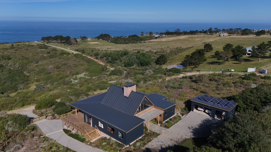 4 Bedroom Property for Sale in Hansmoeskraal A H Western Cape